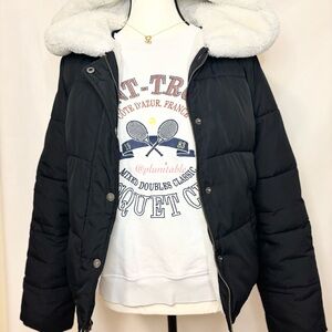 Abercrombie & Fitch White Sweatshirt Jumper